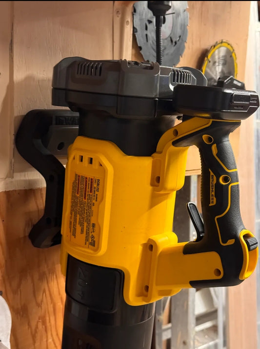DeWalt 20V blower/trimmer wall hanger